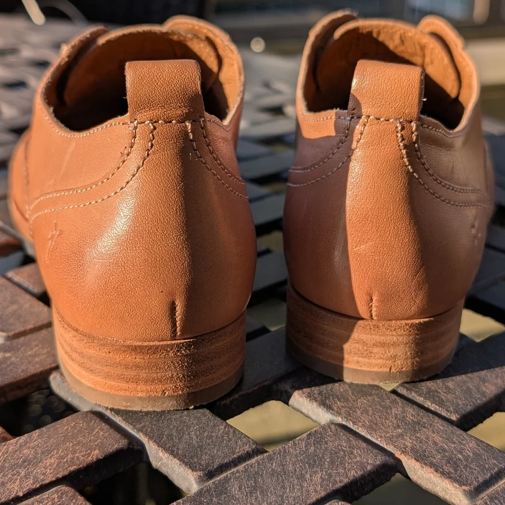 Frye grace Oxfords, Sz 8 - Picture 3 of 6